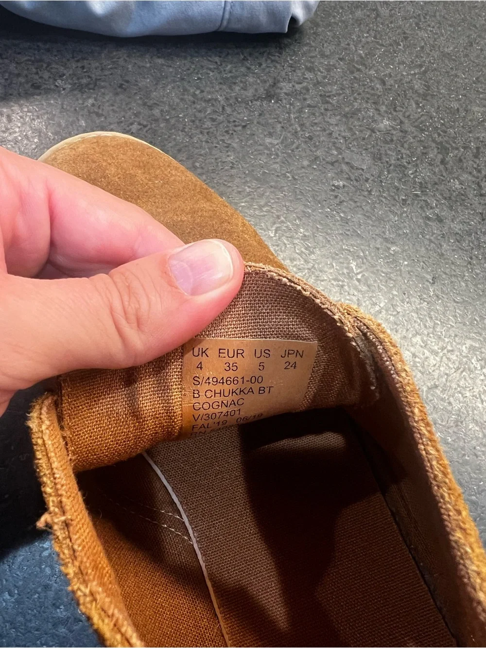 Boy’s size 5 Suede Chukka Boots in Tan